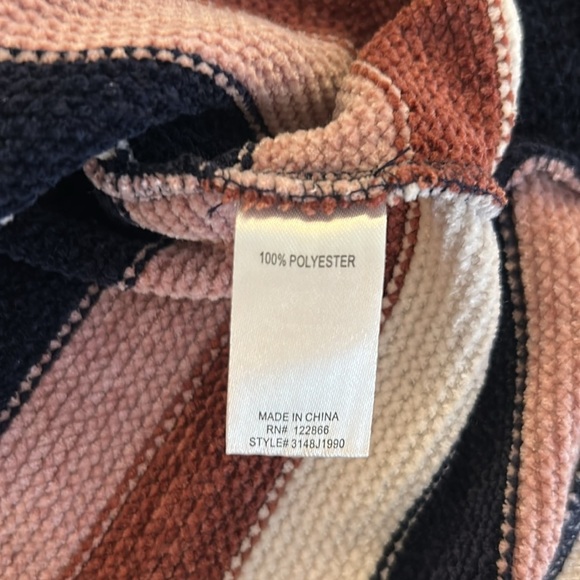 Chenault Chenille Super Soft Multi-Colored Stripe Sweater Size Medium - Picture 6 of 6